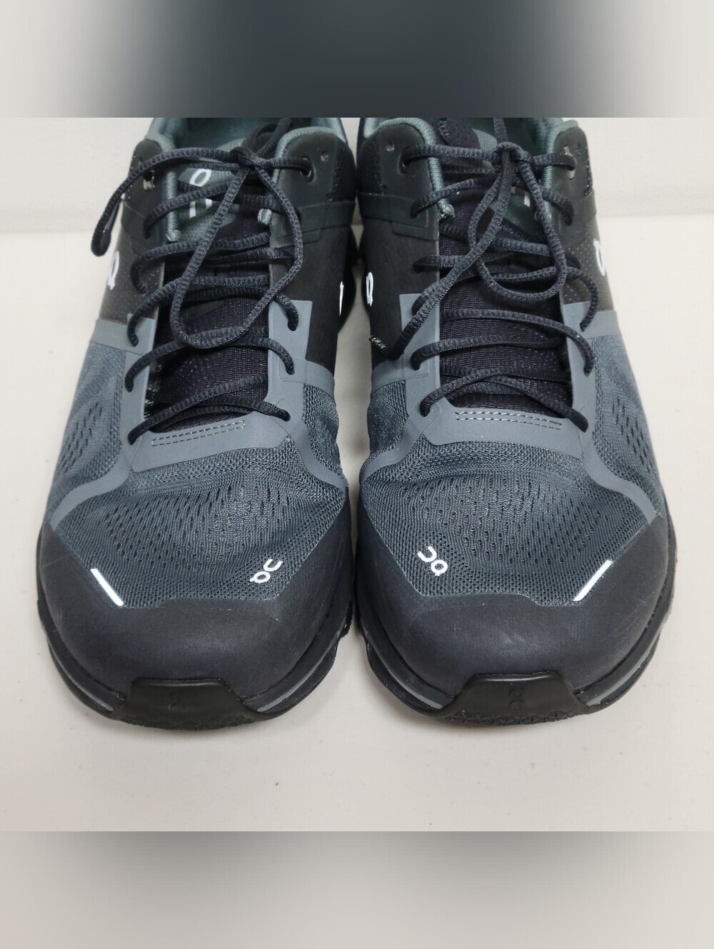 On Running Cloudace Running Shoes Men's Size 13. - Picture 9 of 11